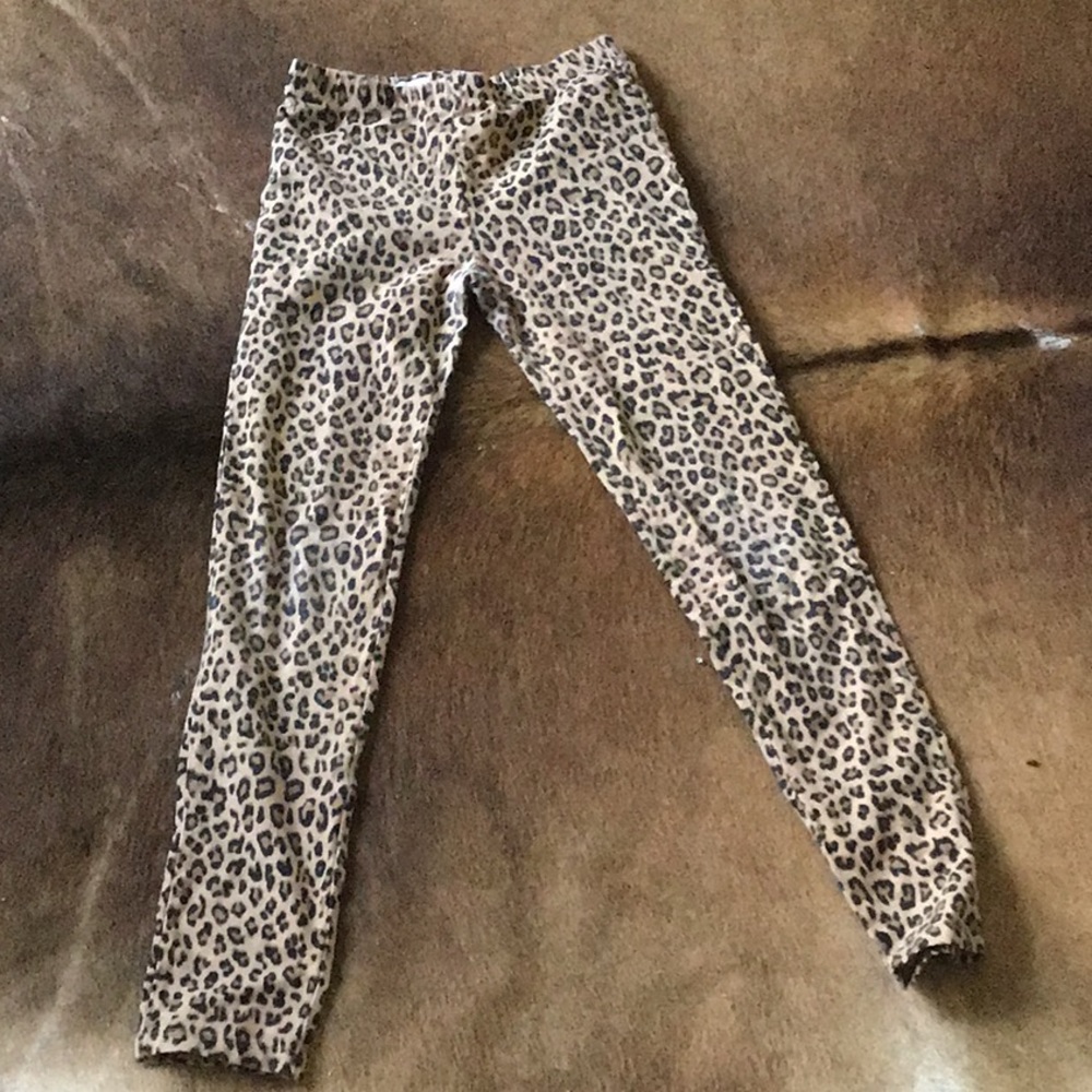 Gap Leopard printed leggings.
